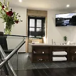 卡特拉度假屋 度假居 *